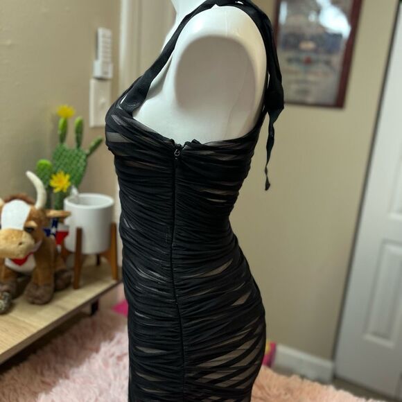 Dress   - Picture 2 of 7